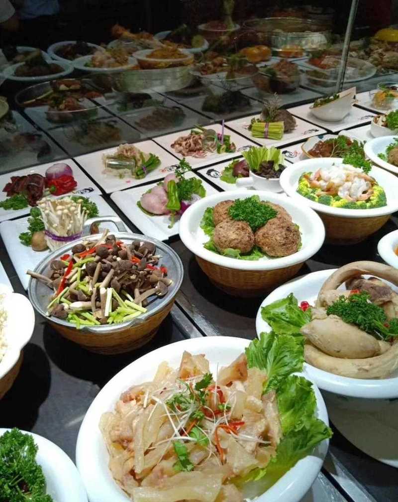 知名品牌餐饮明档菜品展示